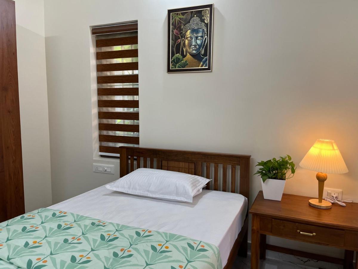 Solomon Apartments,Alappuzha Beach. Εξωτερικό φωτογραφία