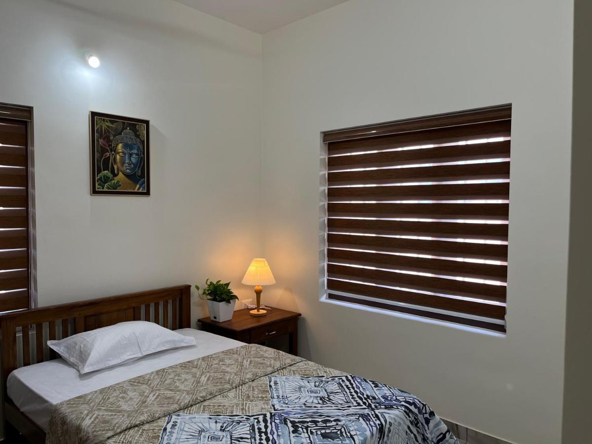 Solomon Apartments,Alappuzha Beach. Εξωτερικό φωτογραφία