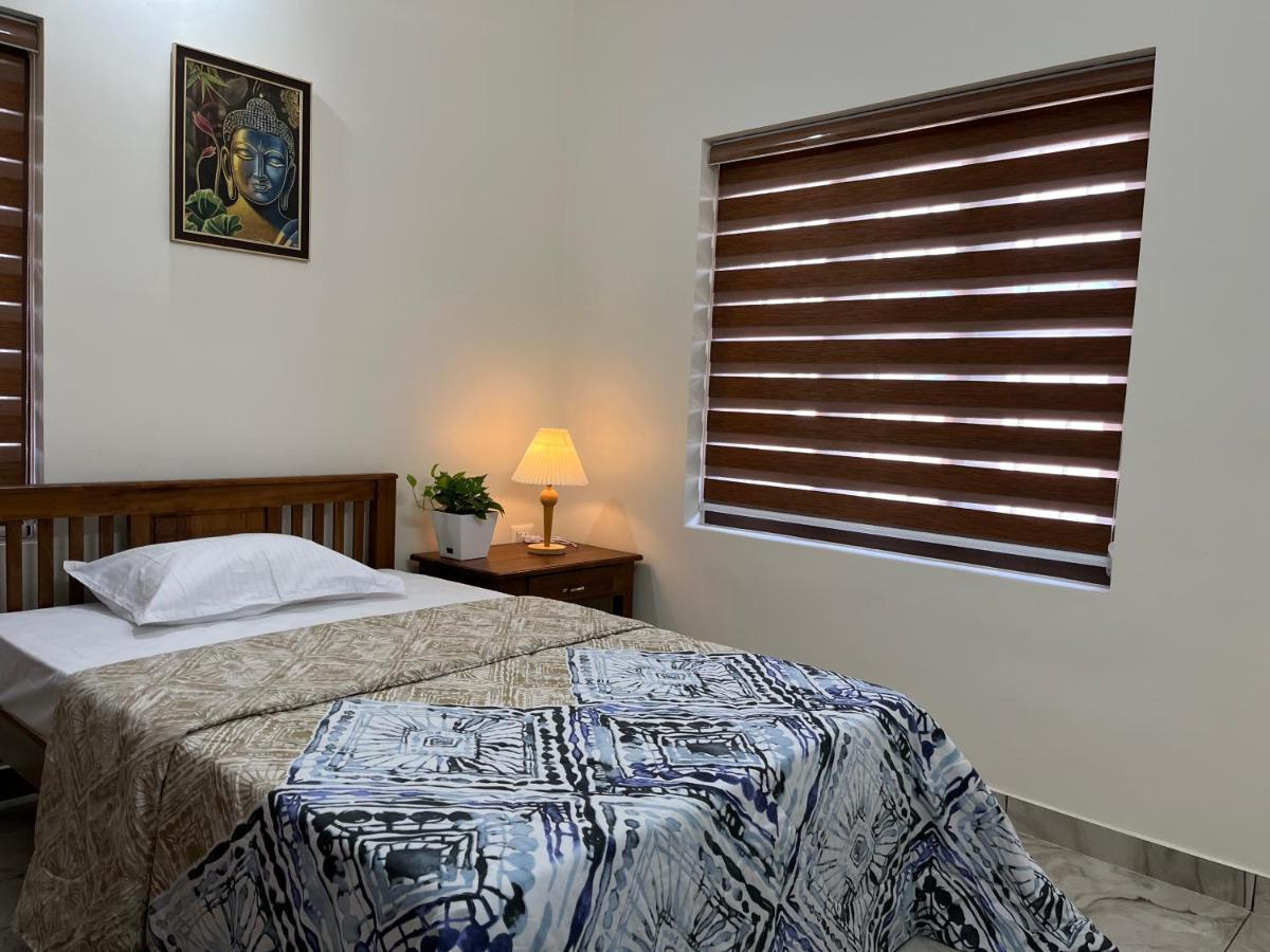 Solomon Apartments,Alappuzha Beach. Εξωτερικό φωτογραφία