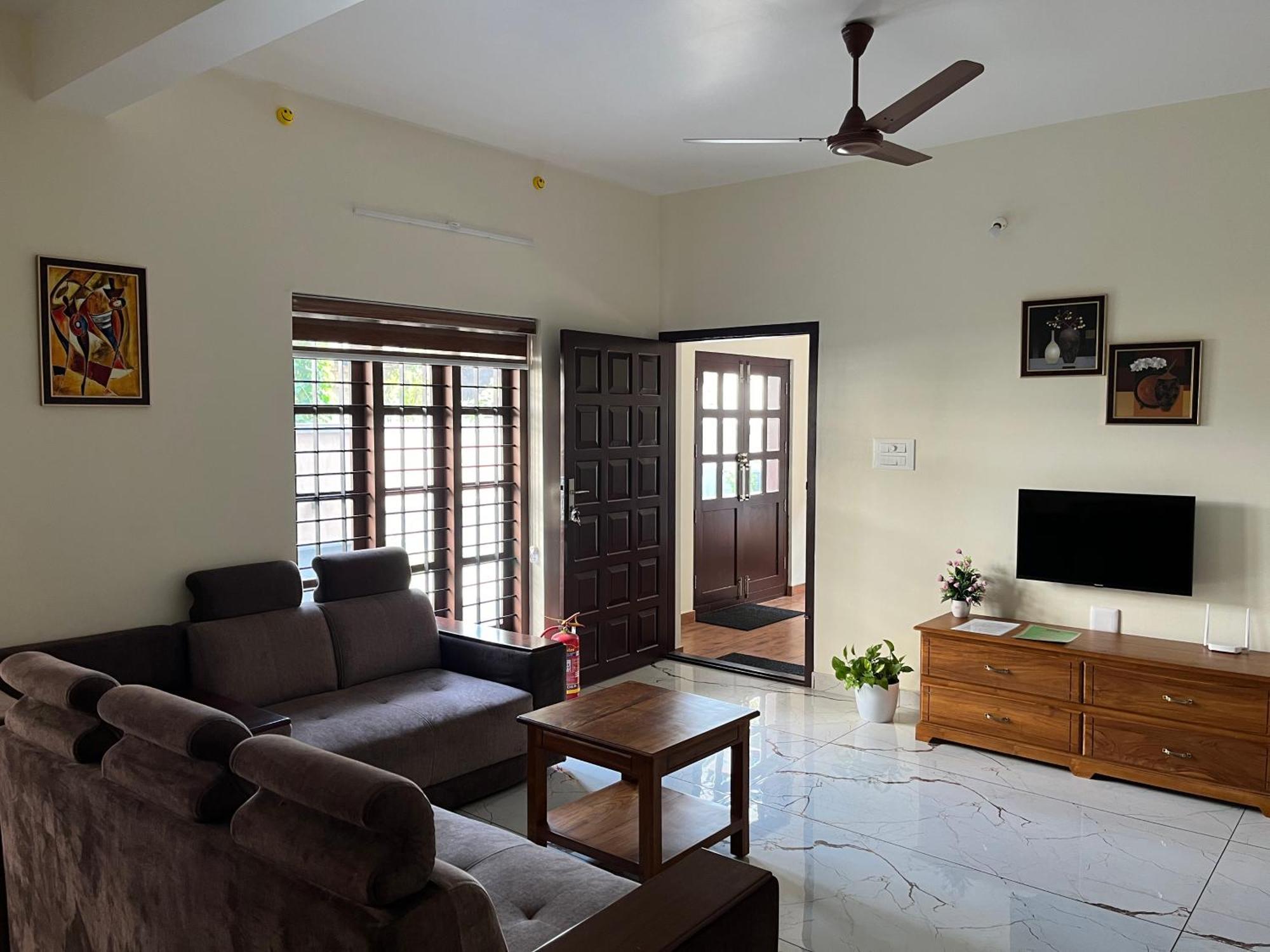 Solomon Apartments,Alappuzha Beach. Εξωτερικό φωτογραφία